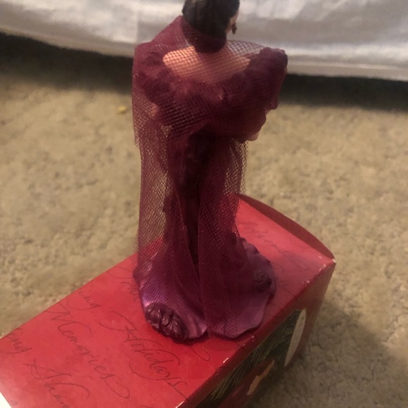 Hallmark Scarlett O'Hara Gone with the Wind Collectible Ornament Dated 1997 - Picture 3 of 4